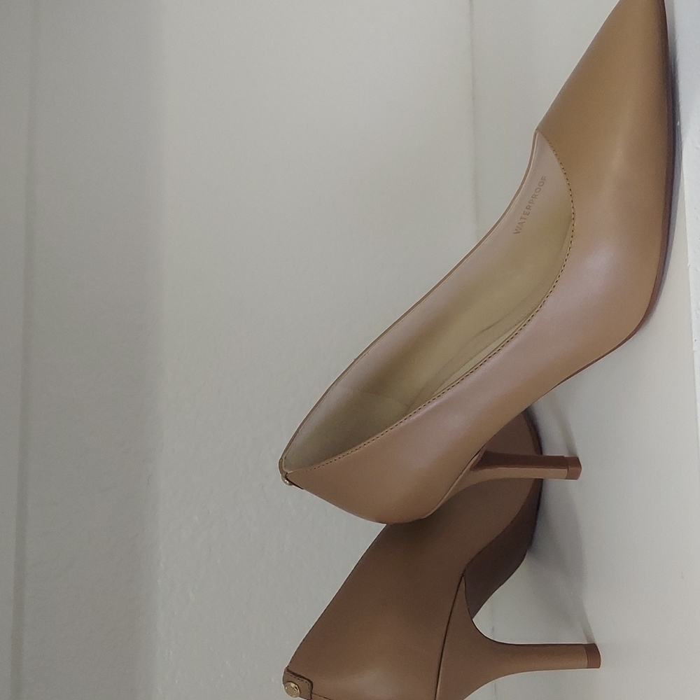 Cole Haan- Go to Pump